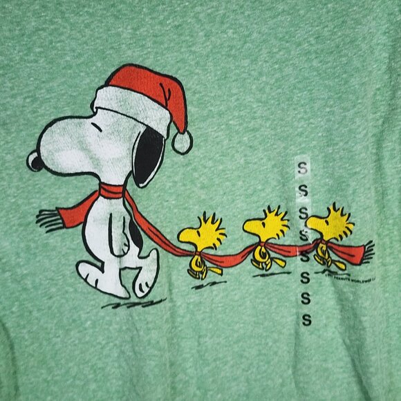 Peanuts Snoopy Sharing a Red Scarf with Woodstocks Green Cotton Poly Tee Size S - Picture 7 of 16